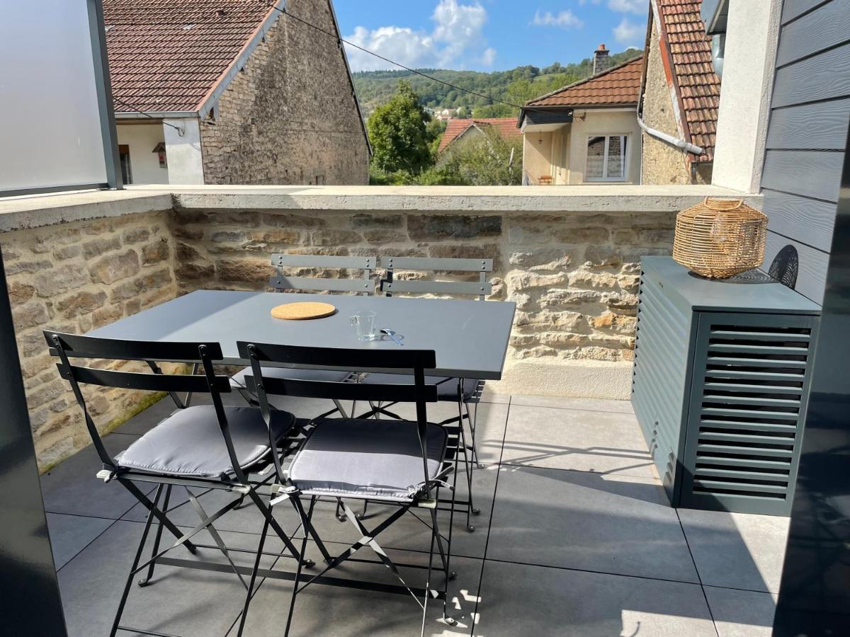 Appart-Hotel N 4 Calme Avec Terrasse, Wi-Fi Haut Debit, Petit-Dejeuner, Room-Service Et Parking Prive Chouzelot Экстерьер фото